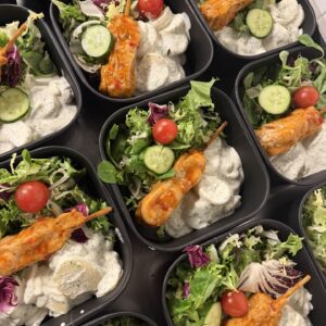 Kycklingspett med potatissallad